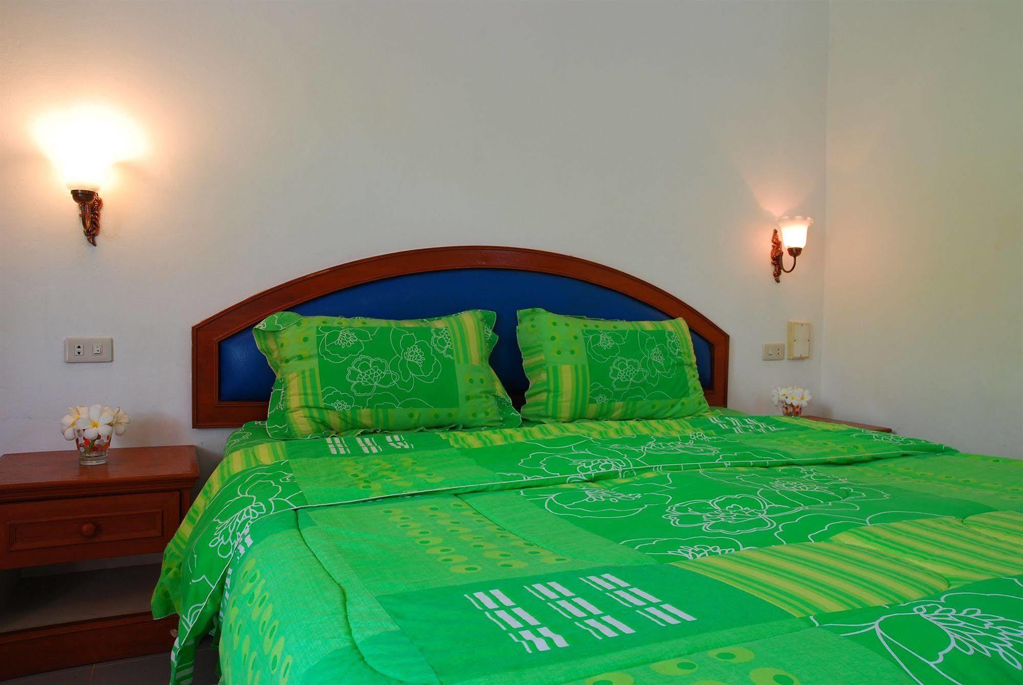 Ps 2 Resort Phuket Patong - Sha Plus Экстерьер фото